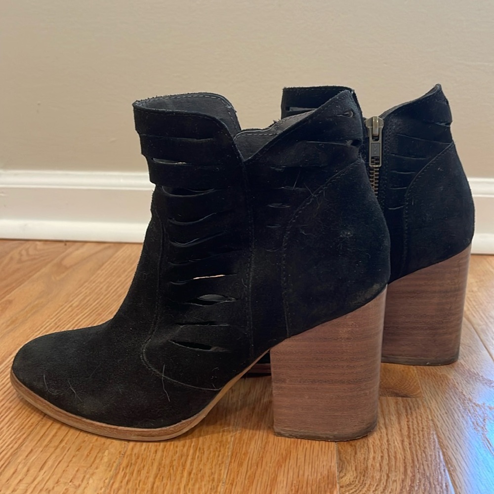Anthropologie || Seychelles black suede ankle boots, size 7.5